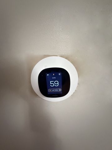 For Lease - 201 Darling Street, Brantford, Ontario - Photo 2