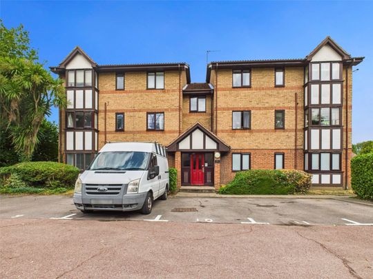Varsity Drive, Twickenham, Middlesex, Middlesex, TW1 - Photo 1