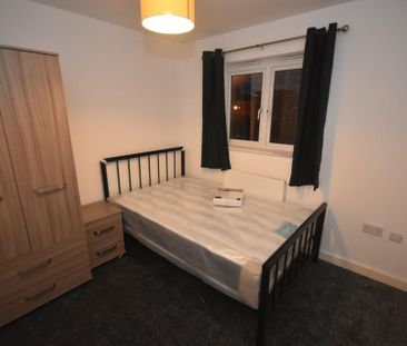 4 bedroom townhouse to rent - Photo 4