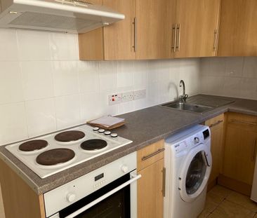 1 Bed Flat, Kingsdown Parade, BS6 - Photo 2