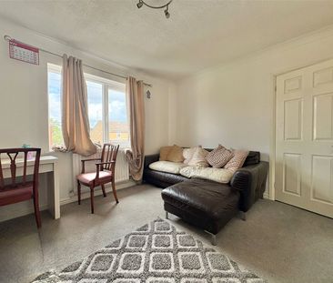 Surrey Avenue, Camberley, Surrey, GU15 - Photo 1