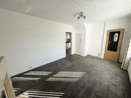 3 bedroom end of terrace house to rent - Photo 2