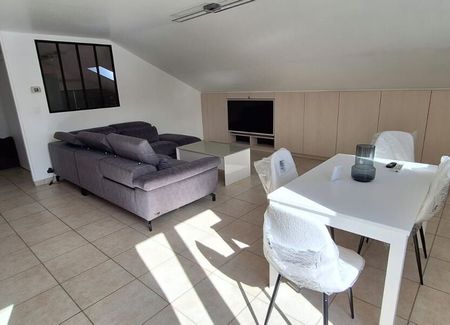 Appartement à louer 4 pièces • Évry - Photo 2