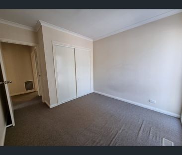 2/9 Fortuna Street, Clayton, Vic 3168 - Photo 2