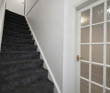 3 Bedroom House To Let - HP12 - Photo 5