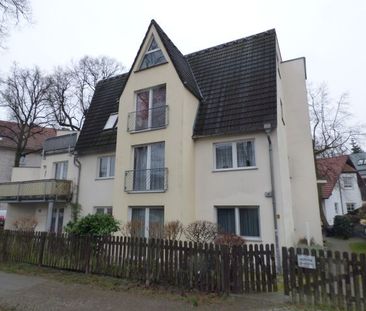 Großzügig geschnittene Wohnung in grüner Lage, mit großem Balkon **... - Photo 5