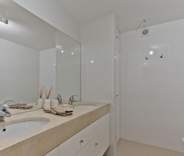 5 Bedroom House with swimming pool, Bicesse, Cascais - Photo 4