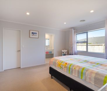 71 Grenada Drive, Grenada Village - Photo 1