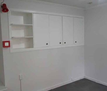 Studio Apartment - Photo 2