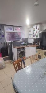 6 Bed - 48 Brudenell Mount, Hyde Park, Leeds - LS6 1HS - Student - Photo 3