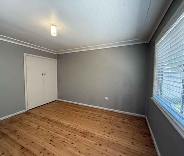 Prime Location – Walk to Shops! - Photo 4