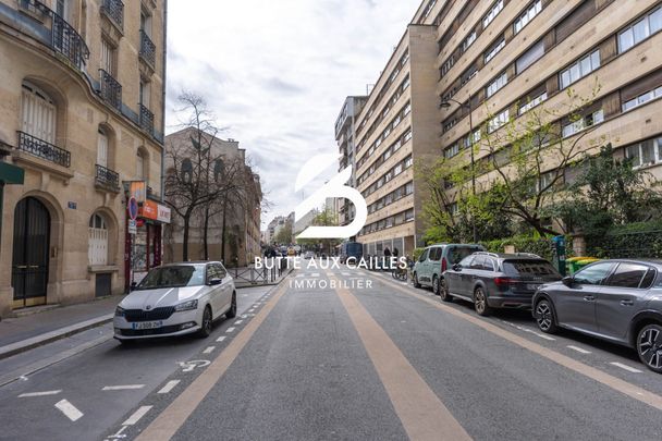 ALESIA - CHAMBRE DE SERVICE MEUBLE (9,15 m2) - CALME ET LUMINEUX - Photo 1