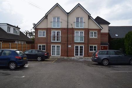 2 bedroom apartment to rent - Photo 4