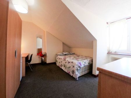 67 Portland Street, Lincoln, Lincolnshire, LN5 7LB - Photo 2