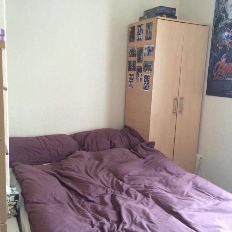 4 bedroom private hall to rent - Photo 1