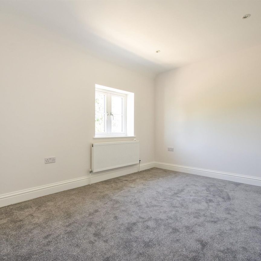 Boyton Cross Lane, Chelmsford, Roxwell - Photo 1