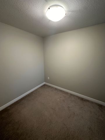 For Lease - 7768 Ascot Circle Unit# 25, Niagara Falls, Ontario - Photo 2