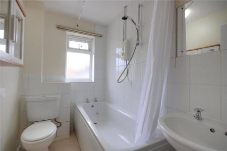 2 bedroom semi-detached house to rent - Photo 5