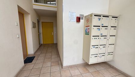 Appartement 2 pièces 54m2 REIMS 670 euros - Photo 3