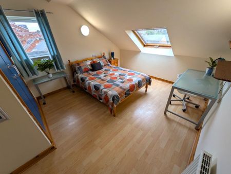 1 bedroom in a house share to rent - Photo 4