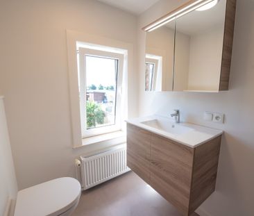 Volledig instapklare woning met 2 slaapkamers en ruime tuin in Zulte - Photo 1