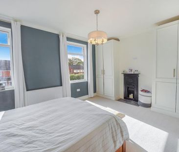 2 bedroom semi-detached house to rent - Photo 6