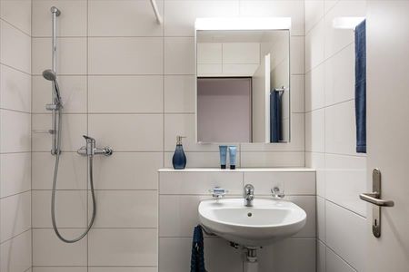 "A lively settlement with a railway connection!" - Photo 4