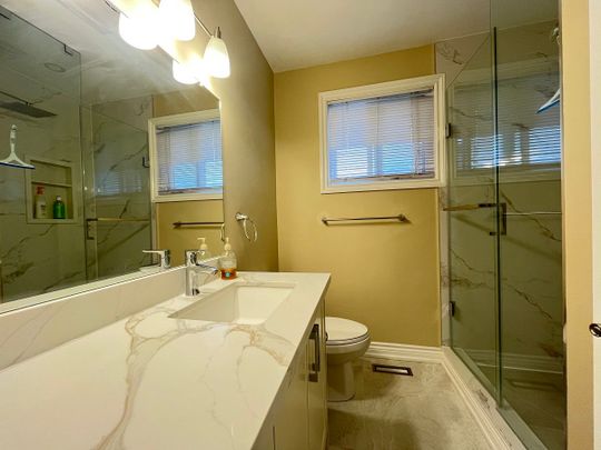 For Lease - 201 Hendon Avenue Unit# MAIN FLOOR, Toronto, Ontario - Photo 1