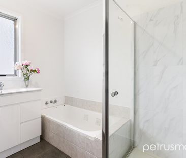 Four Bedroom Family Home - Photo 2