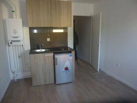 Location Appartement 1 pièce 19m² AMIENS 80000 - Photo 2