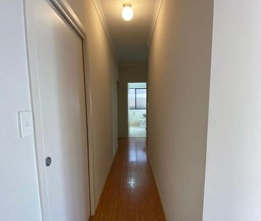 Bright & Spacious 3-Bedroom Home in Peaceful Ridgehaven - Photo 4
