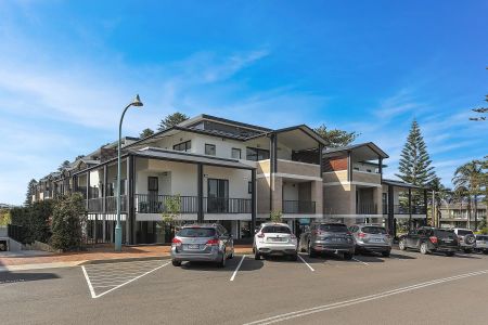 Location & Lifestyle - Photo 3