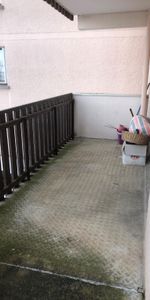 BELLIGNAT, dans copropriété appartement T2 d'environ 55m² avec balcon. - Photo 3