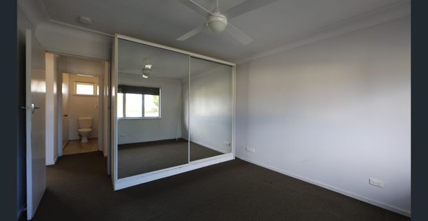 3 Bedroom Family Home in Mansfield High Catchment - Photo 1