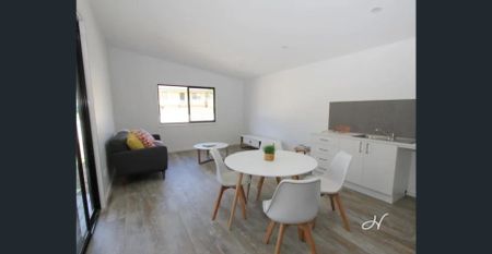 MODERN GRANNY FLAT IN A CONVENIENT LOCATION - Photo 2