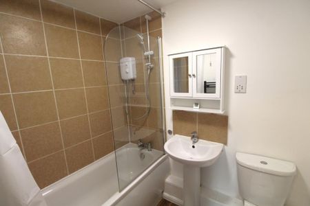 1 bedroom ground floor flat to rent - Photo 4