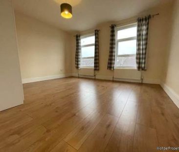 2 bedroom property to rent in London - Photo 4