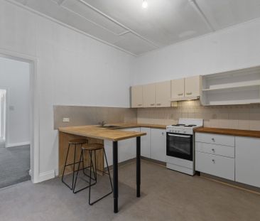 Spacious two bedroom home - Photo 3