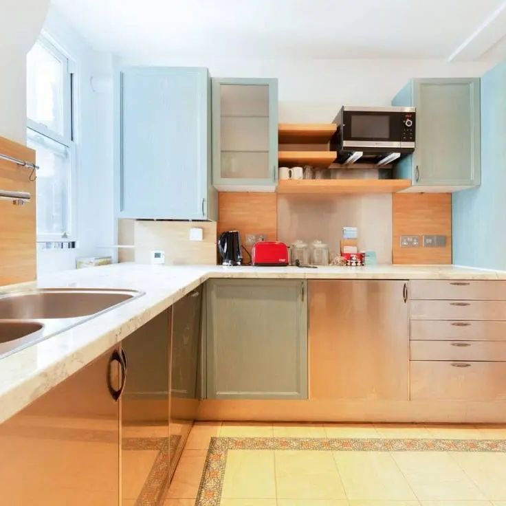 3 bedroom flat in Charing Cross - Photo 1