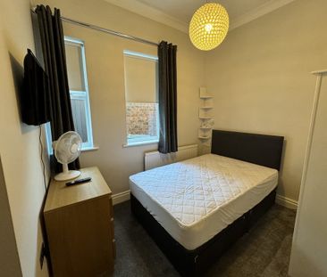 Acomb Road, Holgate - P10841 - Photo 4