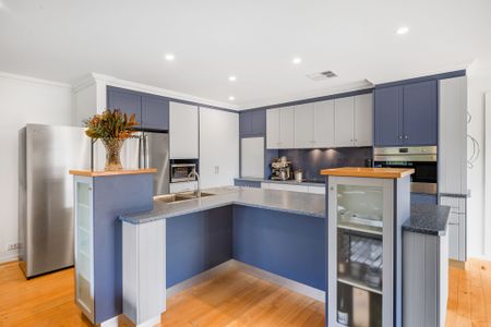 15 Bokhara Crescent, Kaleen ACT 2617 - House For Rent | Domain - Photo 5