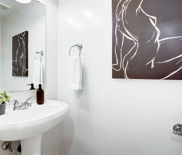 For Lease - 4398 Fairview Street, Burlington, Ontario - Photo 2