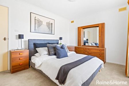 Close to schools - Photo 3