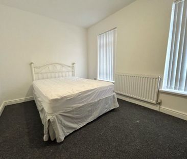 12 Melrose Street, Belfast BT9 7DN - Photo 3