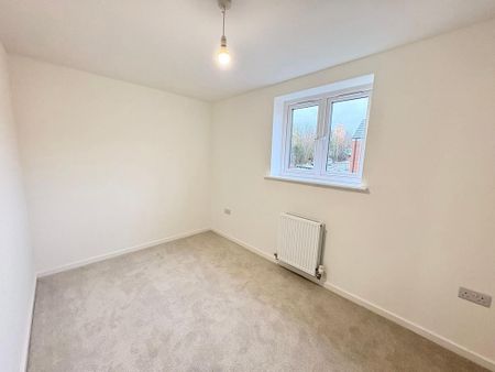 3 bedroom semi-detached house to rent - Photo 5