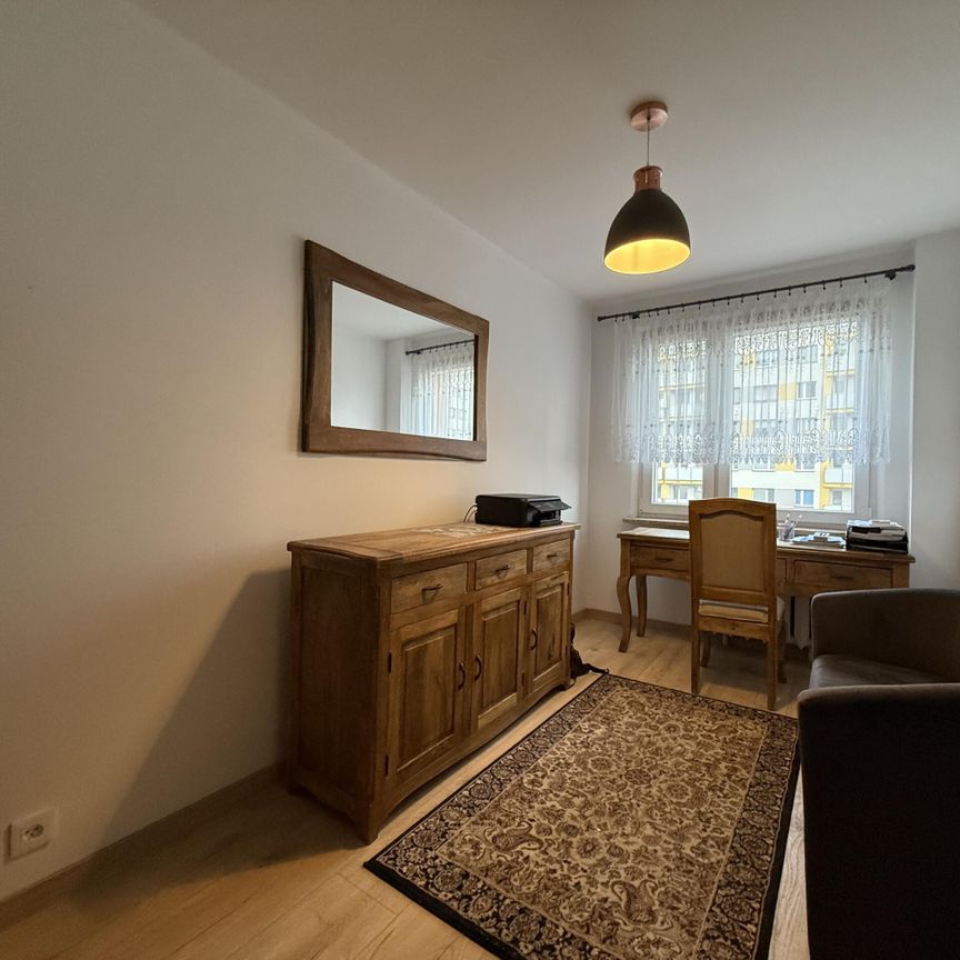 Przestronne 3 pokojowe mieszkanie z balkonem ul.Kilińskiego - Photo 1