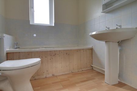 2 bedroom terraced house to rent - Photo 5