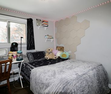 For Lease - 14 College Crescent, Barrie, Ontario - Photo 5