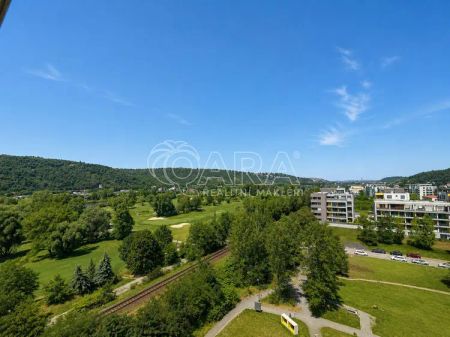 Byt 1+kk s prostornou terasou | Rezidence Zahálka - Фото 5