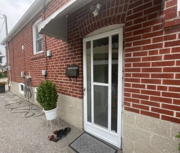 For Lease - 77 Greylawn Crescent, Toronto, Ontario - Photo 3